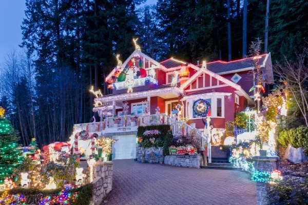 house with cluttered holiday lights